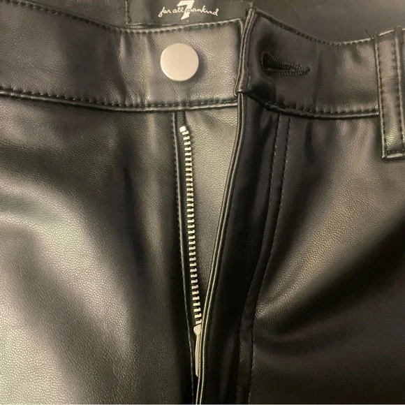 7 For All Mankind Black Leather Look Pants GUC M - Picture 4 of 7